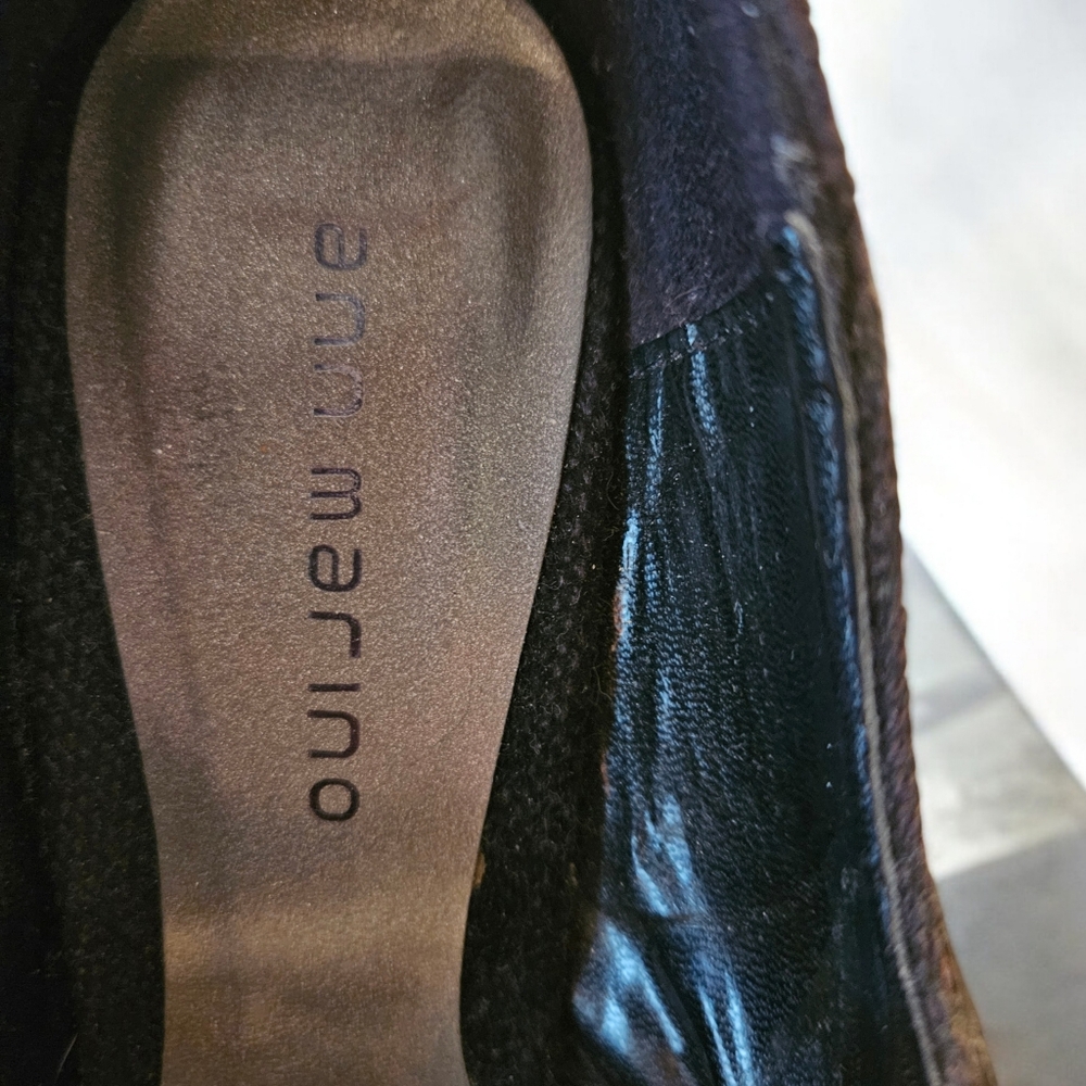 Black Mary Jane Women's Heels - Picture 7 of 9